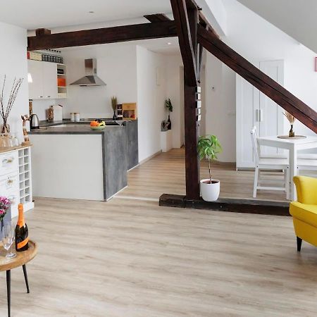 Vip Apartment In Old Town With Free Parking Bratislava Luaran gambar