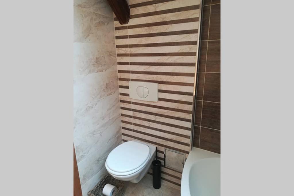 Vip Apartment In Old Town With Free Parking Bratislava Luaran gambar