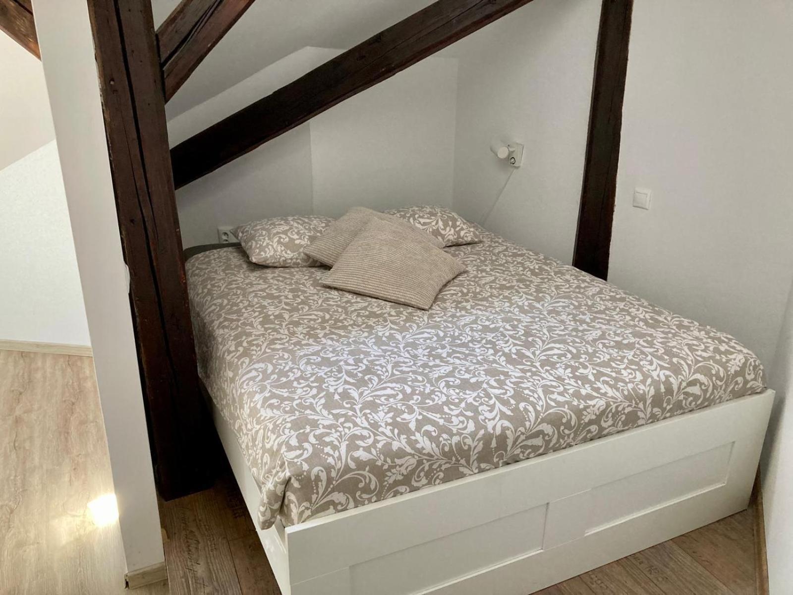 Vip Apartment In Old Town With Free Parking Bratislava Luaran gambar