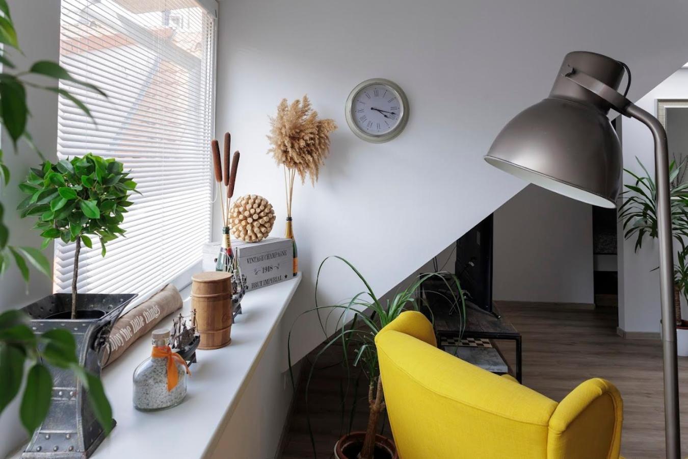 Vip Apartment In Old Town With Free Parking Bratislava Luaran gambar